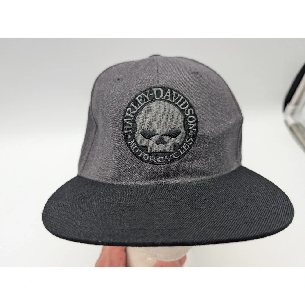 Harley-Davidson Sturgis South Dakota Willie G Skull Snapback Hat Gray Black Hat